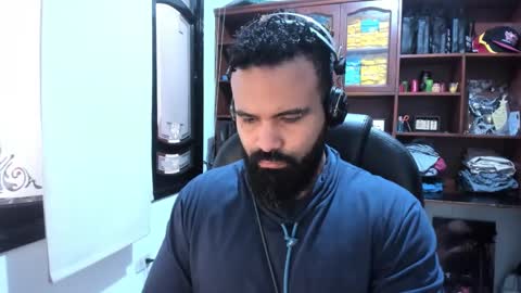 Snapshot of drako_argenti_ chatting on 02/24/25, 12:59 Drako online show from 02/24/25, 12:59