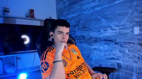 Snapshot of drakostone chatting on 05/15/26, 09:44 Drako online show from 05/15/26, 09:44