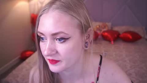 Lina online show from 02/11/26, 07:24