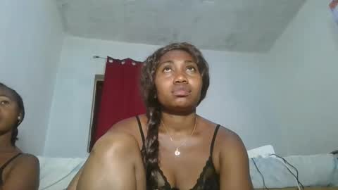 Snapshot of drasomaralda chatting on 11/11/25, 01:00 drasomaralda online show from 11/11/25, 01:00