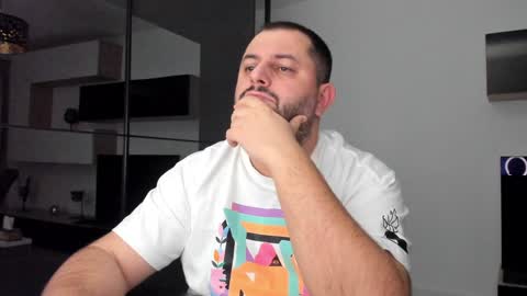 Snapshot of draven_a chatting on 01/18/25, 07:15 Draven A online show from 01/18/25, 07:15