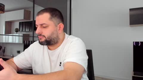 Snapshot of draven_a chatting on 01/20/25, 10:29 Draven A online show from 01/20/25, 10:29