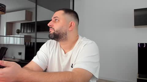 Snapshot of draven_a chatting on 01/21/25, 10:08 Draven A online show from 01/21/25, 10:08