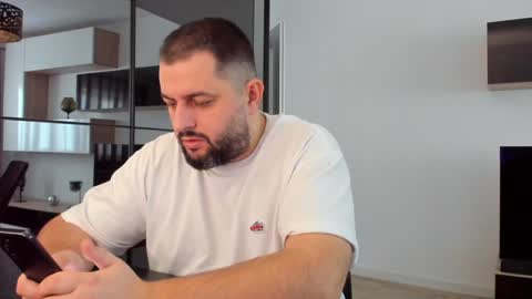 Snapshot of draven_a chatting on 01/25/25, 08:10 Draven A online show from 01/25/25, 08:10