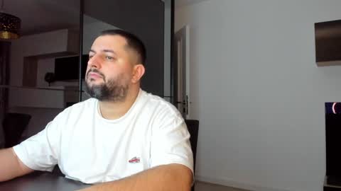 Snapshot of draven_a chatting on 01/25/25, 11:54 Draven A online show from 01/25/25, 11:54