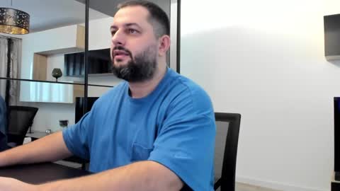 Snapshot of draven_a chatting on 01/31/25, 01:45 Draven A online show from 01/31/25, 01:45