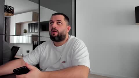 Snapshot of draven_a chatting on 02/13/25, 08:59 Draven A online show from 02/13/25, 08:59