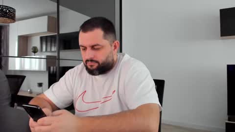 Snapshot of draven_a chatting on 02/17/25, 11:23 Draven A online show from 02/17/25, 11:23