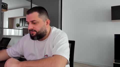 Snapshot of draven_a chatting on 02/27/25, 08:28 Draven A online show from 02/27/25, 08:28