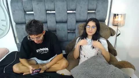 -- nicolle and jhon -- online show from 01/24/25, 07:08