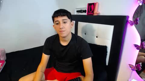 -- nicolle and jhon -- online show from 10/14/25, 09:15