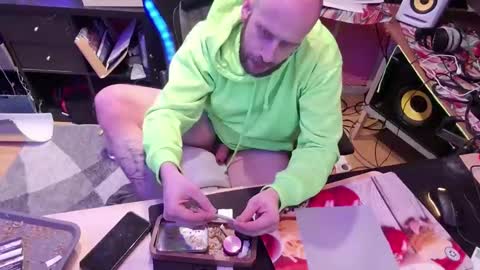 Snapshot of drawingcock chatting on 01/14/25, 06:49 drawingcock online show from 01/14/25, 06:49