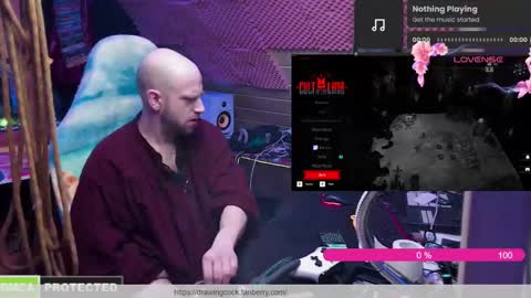 Snapshot of drawingcock chatting on 02/11/25, 10:48 drawingcock online show from 02/11/25, 10:48