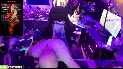 Snapshot of drawingcock chatting on 09/13/25, 10:53 drawingcock online show from 09/13/25, 10:53