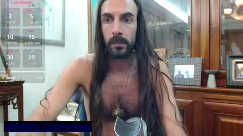 Snapshot of dread1990 chatting on 06/10/26, 12:11 new profile Aircum99 online show from 06/10/26, 12:11