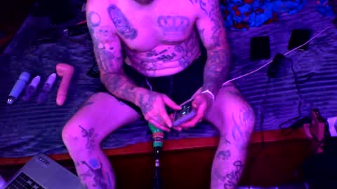 Snapshot of dreaded_folks chatting on 10/29/25, 04:26 dreaded_folks online show from 10/29/25, 04:26