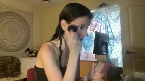 ur dream girl online show from 04/24/26, 06:32