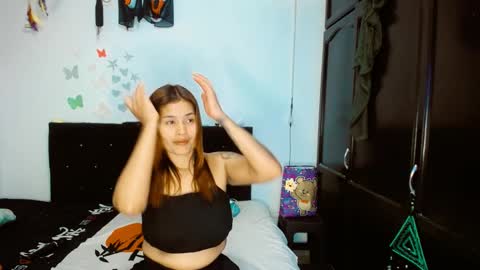 sharon online show from 01/01/25, 02:42