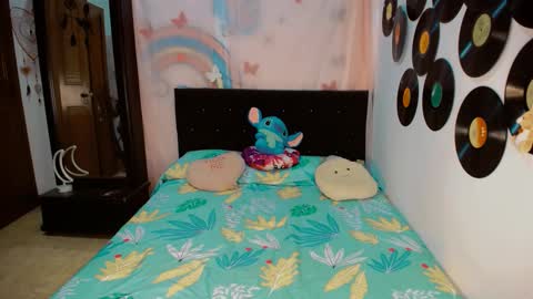 sharon online show from 12/22/25, 08:11