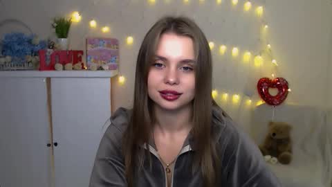 Mari online show from 10/06/25, 07:39