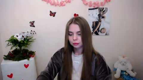 Snapshot of dream_mari chatting on 04/22/26, 06:27 Mari online show from 04/22/26, 06:27