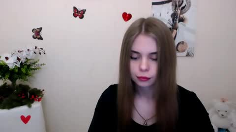 Snapshot of dream_mari chatting on 04/27/26, 07:17 Mari online show from 04/27/26, 07:17