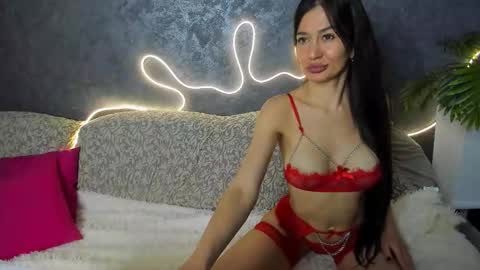 Snapshot of dream_olivia chatting on 03/27/26, 02:50 Olivia online show from 03/27/26, 02:50