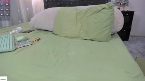 Snapshot of dream_sexy chatting on 12/11/24, 08:47 Mari online show from 12/11/24, 08:47