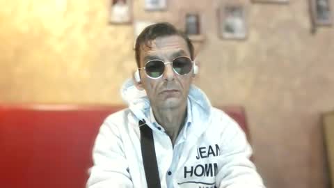 Dreambob online show from 09/28/25, 08:03