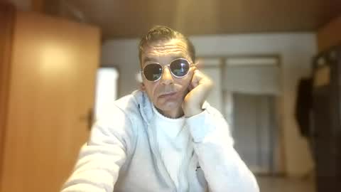 Dreambob online show from 10/11/25, 11:20