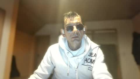 Dreambob online show from 10/28/25, 06:54