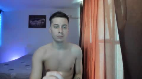 Snapshot of dreamboy240 chatting on 05/19/26, 10:32 Johnny online show from 05/19/26, 10:32