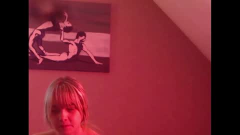 A girl online show from 02/05/25, 11:02