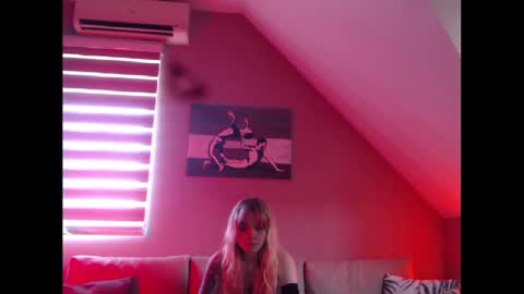 A girl online show from 02/25/25, 08:25