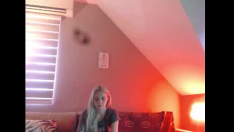 A girl online show from 01/10/26, 08:05