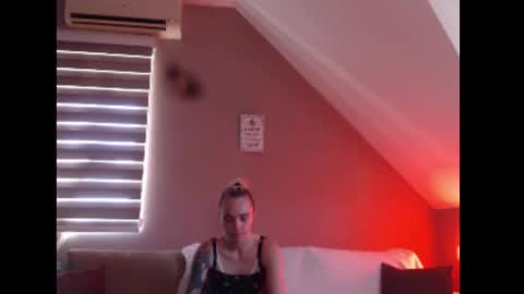 Snapshot of dreamcatcherfantasy chatting on 06/30/26, 07:31 A girl online show from 06/30/26, 07:31