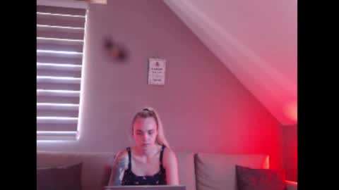 Snapshot of dreamcatcherfantasy chatting on 08/02/26, 07:07 A girl online show from 08/02/26, 07:07