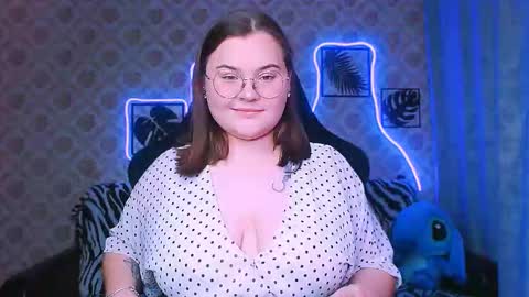 dreamforyoue2 online show from 11/11/25, 08:20