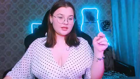 dreamforyoue2 online show from 02/25/26, 07:45