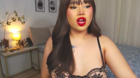 Snapshot of dreamgirlheaven chatting on 01/05/25, 06:46 Heaven online show from 01/05/25, 06:46