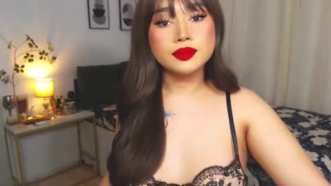 Snapshot of dreamgirlheaven chatting on 01/16/25, 06:46 Heaven online show from 01/16/25, 06:46