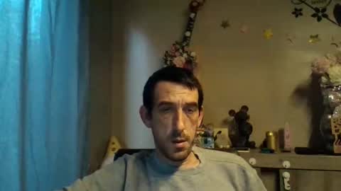 dreamguy38 online show from 11/02/25, 03:58