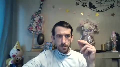 dreamguy38 online show from 11/13/25, 08:24