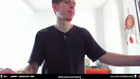 Your lord. - ONLINE  1500 Pm to 2100 Pm - New York Hour online show from 10/19/25, 07:03