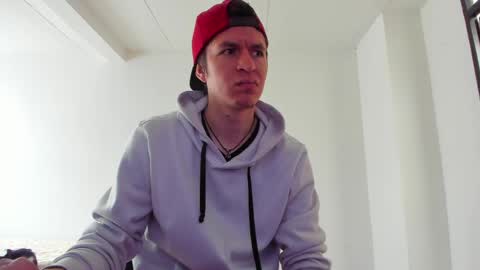 Your lord. - ONLINE  1500 Pm to 2100 Pm - New York Hour online show from 04/05/26, 07:44