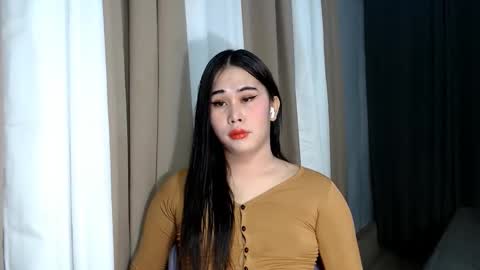 Snapshot of dreammegan chatting on 12/02/24, 02:41 Stacy DONT FORGET TO FOLLOW ME AND THUMBS UP my wife samgrg2 online show from 12/02/24, 02:41