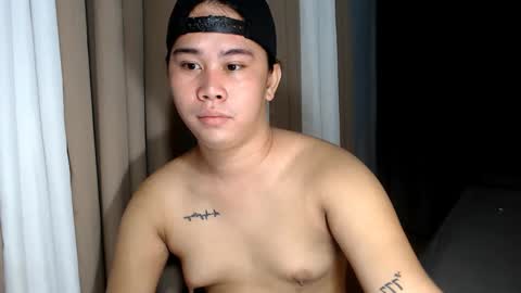 Snapshot of dreammegan chatting on 12/19/24, 05:50 Stacy DONT FORGET TO FOLLOW ME AND THUMBS UP my wife samgrg2 online show from 12/19/24, 05:50