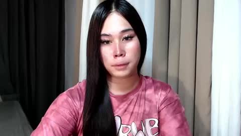 Snapshot of dreammegan chatting on 01/03/25, 05:10 Stacy DONT FORGET TO FOLLOW ME AND THUMBS UP my wife samgrg2 online show from 01/03/25, 05:10