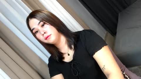 Snapshot of dreammegan chatting on 01/21/25, 07:39 Stacy DONT FORGET TO FOLLOW ME AND THUMBS UP my wife samgrg2 online show from 01/21/25, 07:39