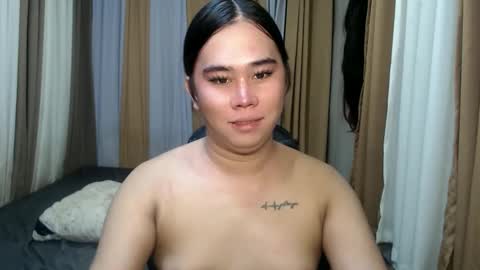 Snapshot of dreammegan chatting on 09/16/25, 06:53 Stacy DONT FORGET TO FOLLOW ME AND THUMBS UP my wife samgrg2 online show from 09/16/25, 06:53